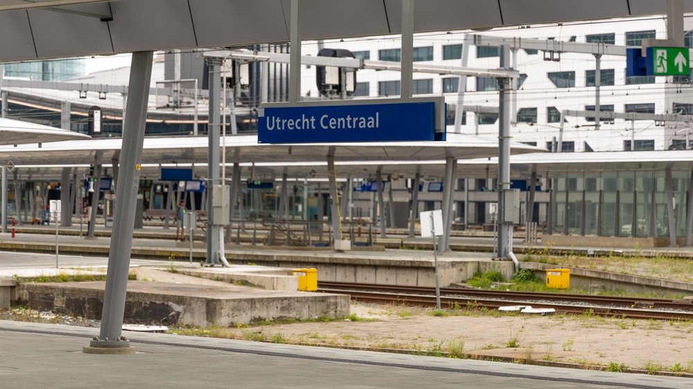 How to Get to Utrecht from Amsterdam?